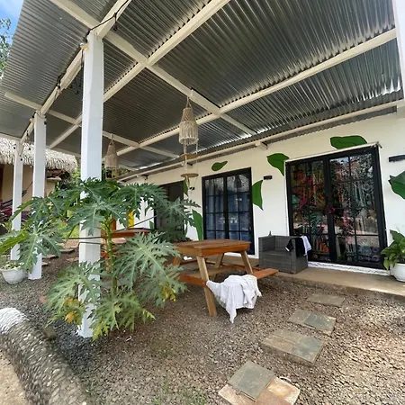 Urbanos Jungle Hostel Santa Catalina Exterior foto