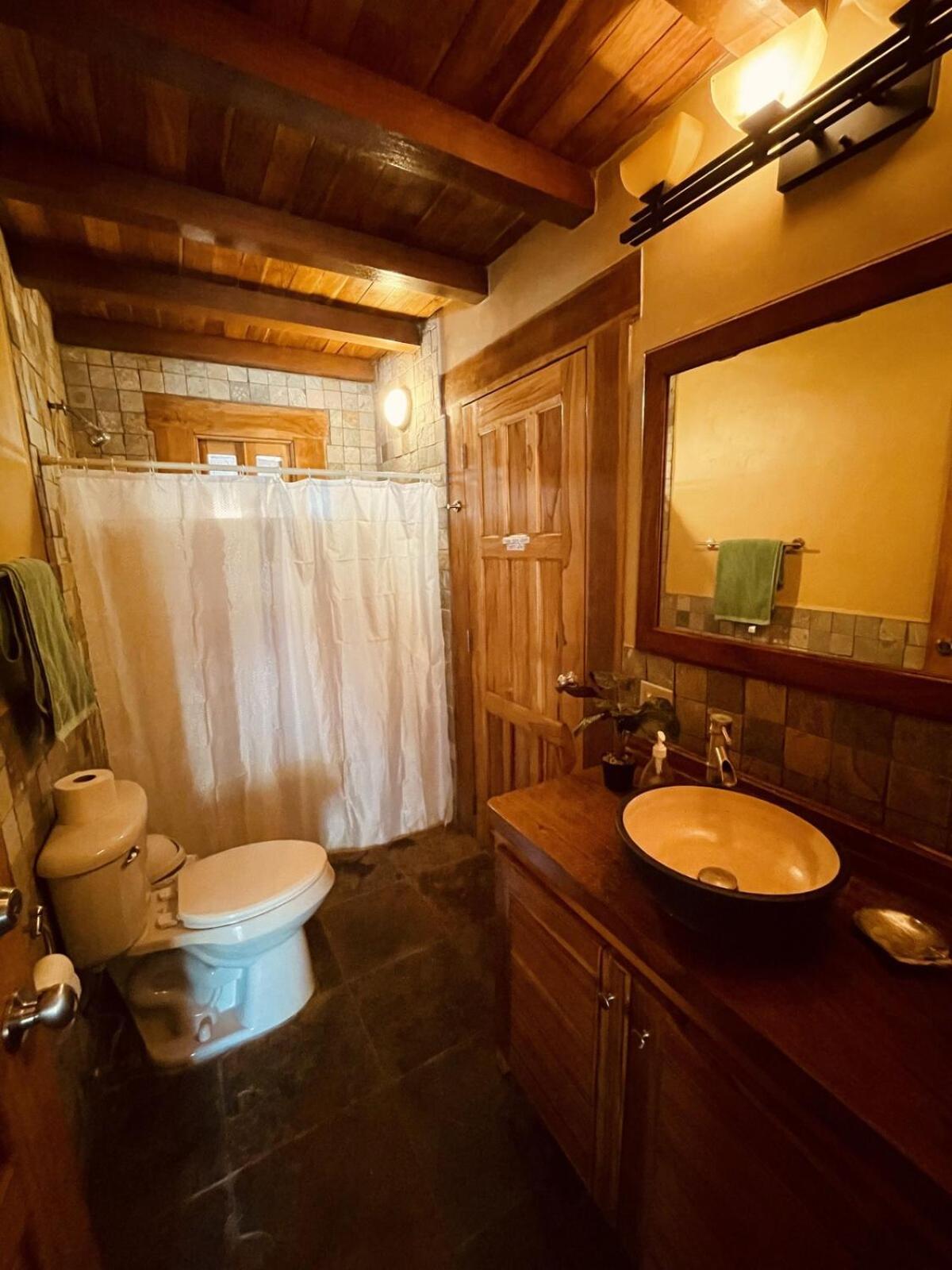 Urbanos Jungle Hostel *